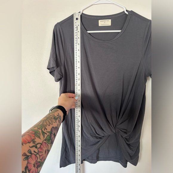 NWOT Jackson Rowe Women’s “Knotty” Tee - Picture 5 of 10